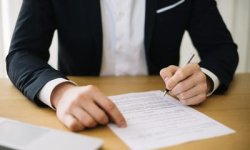 До какого возраста мужчины и женщины состоят на воинском учете