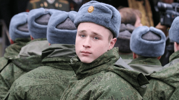 Почему важно получить правильный результат обследования, решая брать ли в армию призывника с миопией?