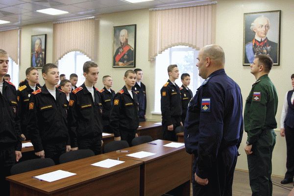 Курсанты на занятиях