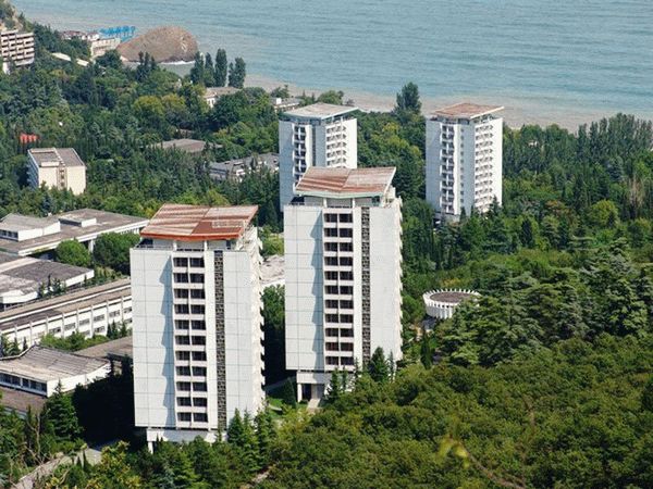 Военный санаторий "Крым"
