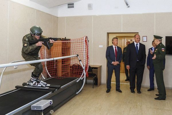 Карелин на занятиях в институте