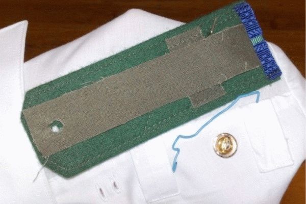 Различные способы крепления погон к форме