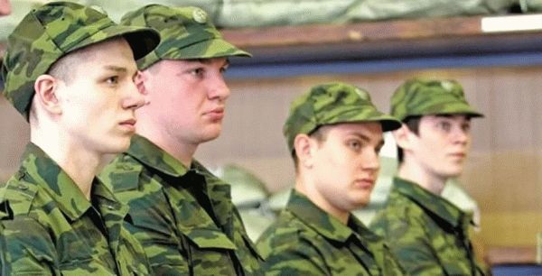 Построение в казарме