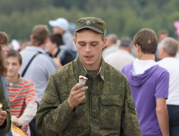 Самовольное увольнение военнослужащего