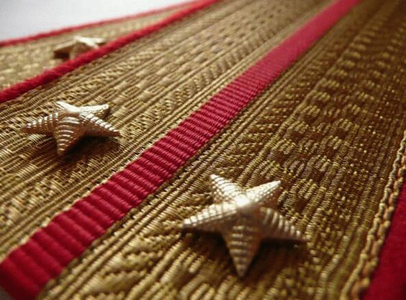 Лейтенантские погоны