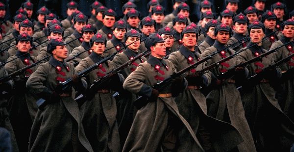 Советские солдаты