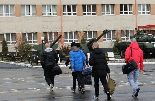 Призывники на распределителе пример одежды